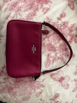 Coach Nolita 19