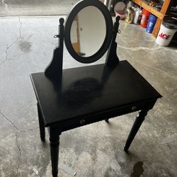 Black Vanity Table w/ Mirror