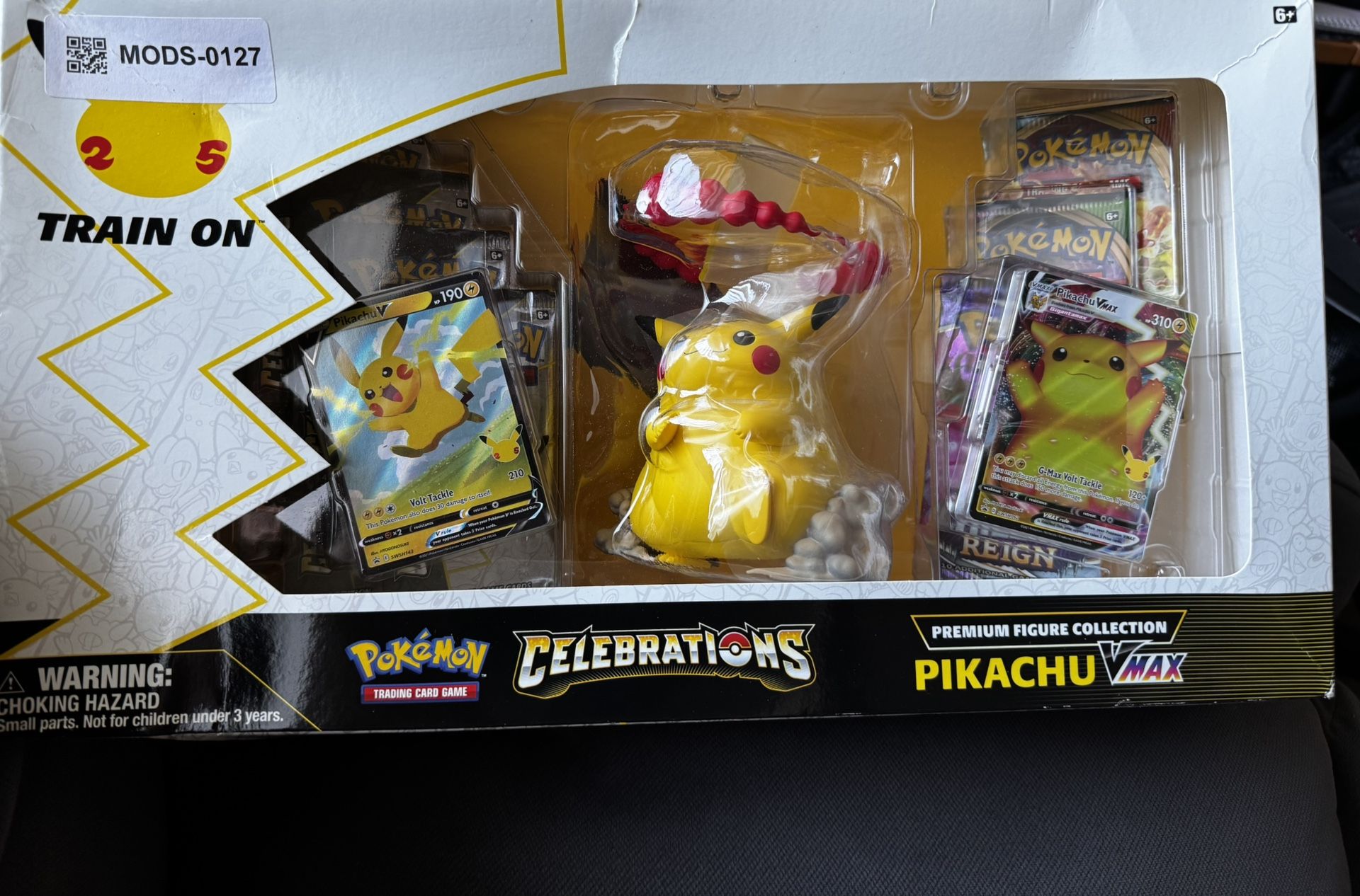 25th Anniversary Celebration Premium Pikachu Box Pokémon 