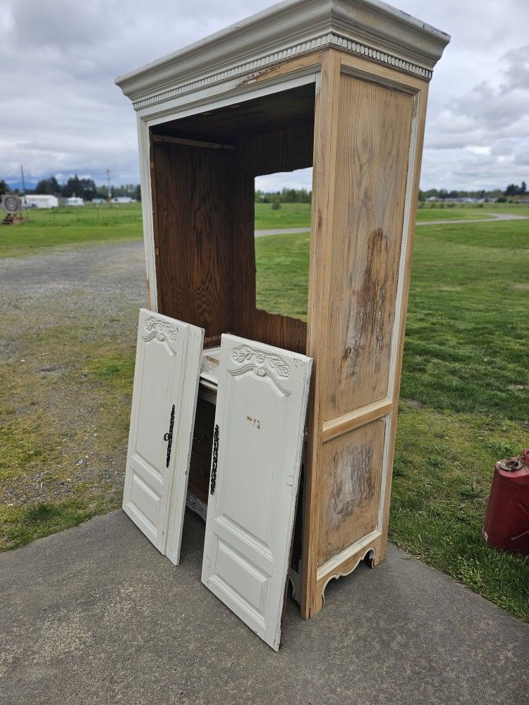 Armoire