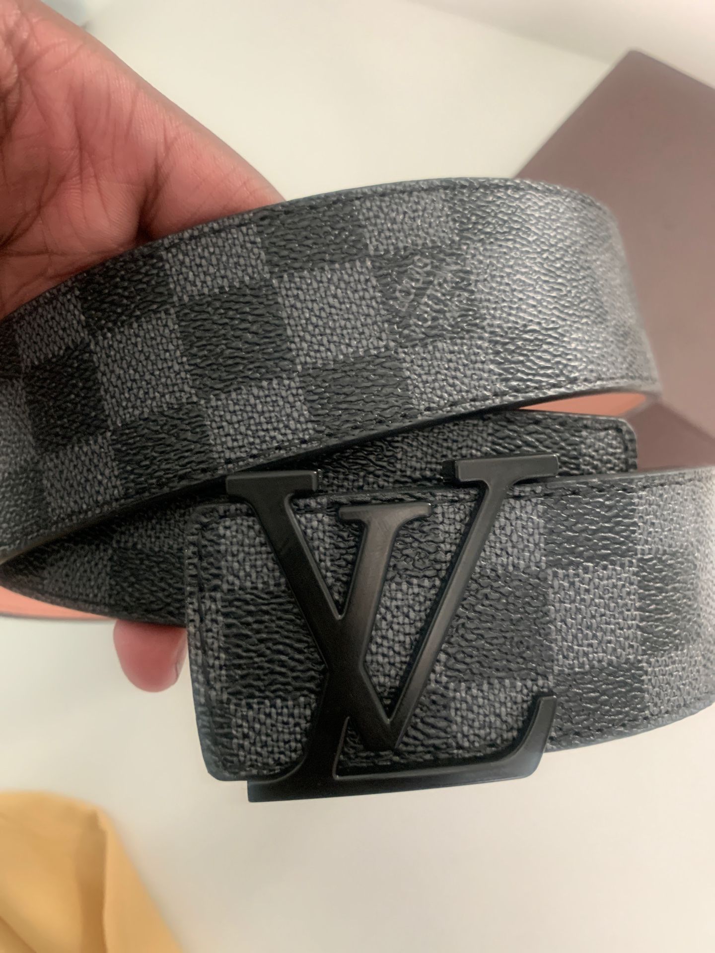 Louis Vuitton Reversible Men’s Belt 85/34 for Sale in Diamond Bar, CA -  OfferUp
