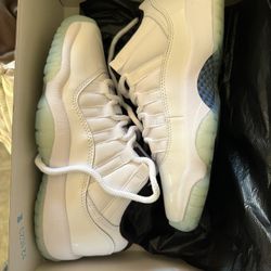 New Air Jordan 11 Retro Low Size GS. 5