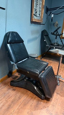 Free Tatsoul tattoo client chairs