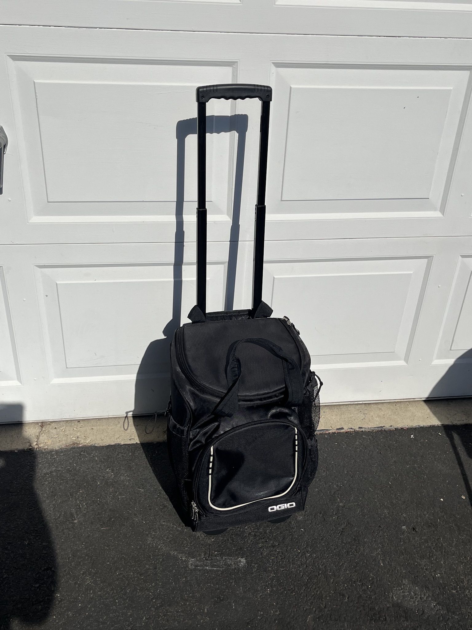 OGIO Nylon collapsable Roll Around Cooler
