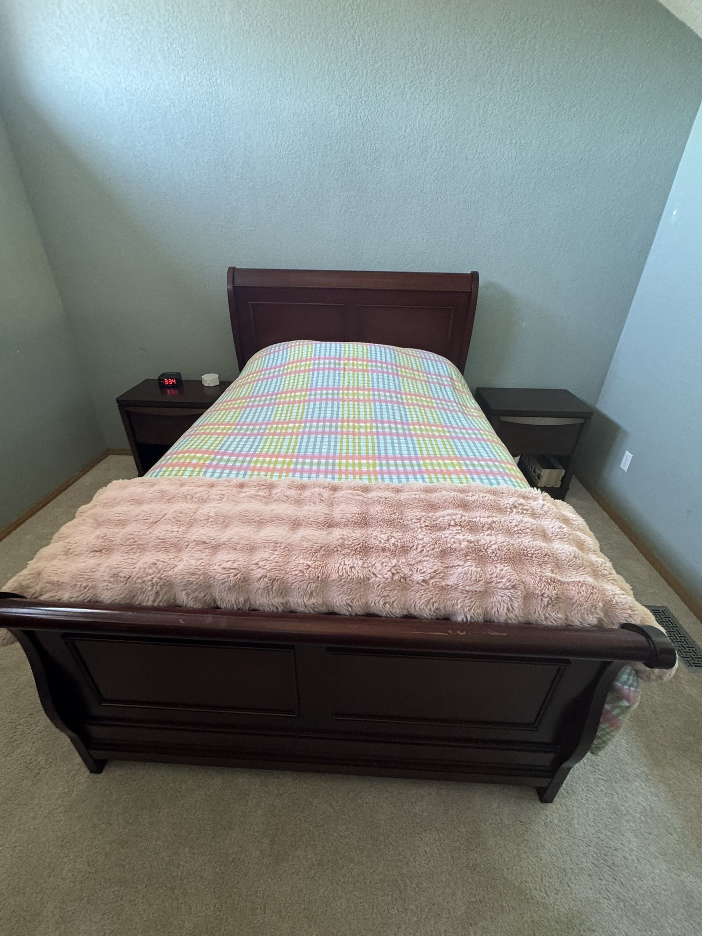 Full Bed Frame And (2) Night Stands