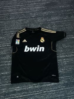 Real Madrid 2011/12 Away Jersey