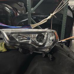 2021 2023 Toyata 4RUNNER Drivers hay Headlight,