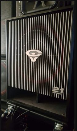 Cerwin Vega 21 " Powered DJ Subwoofer