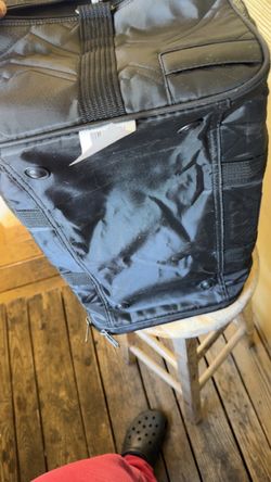Small/ Medium sized traveling bag For Your Small Dogs/Puppies & Cats