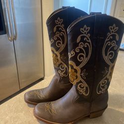 Women Boots