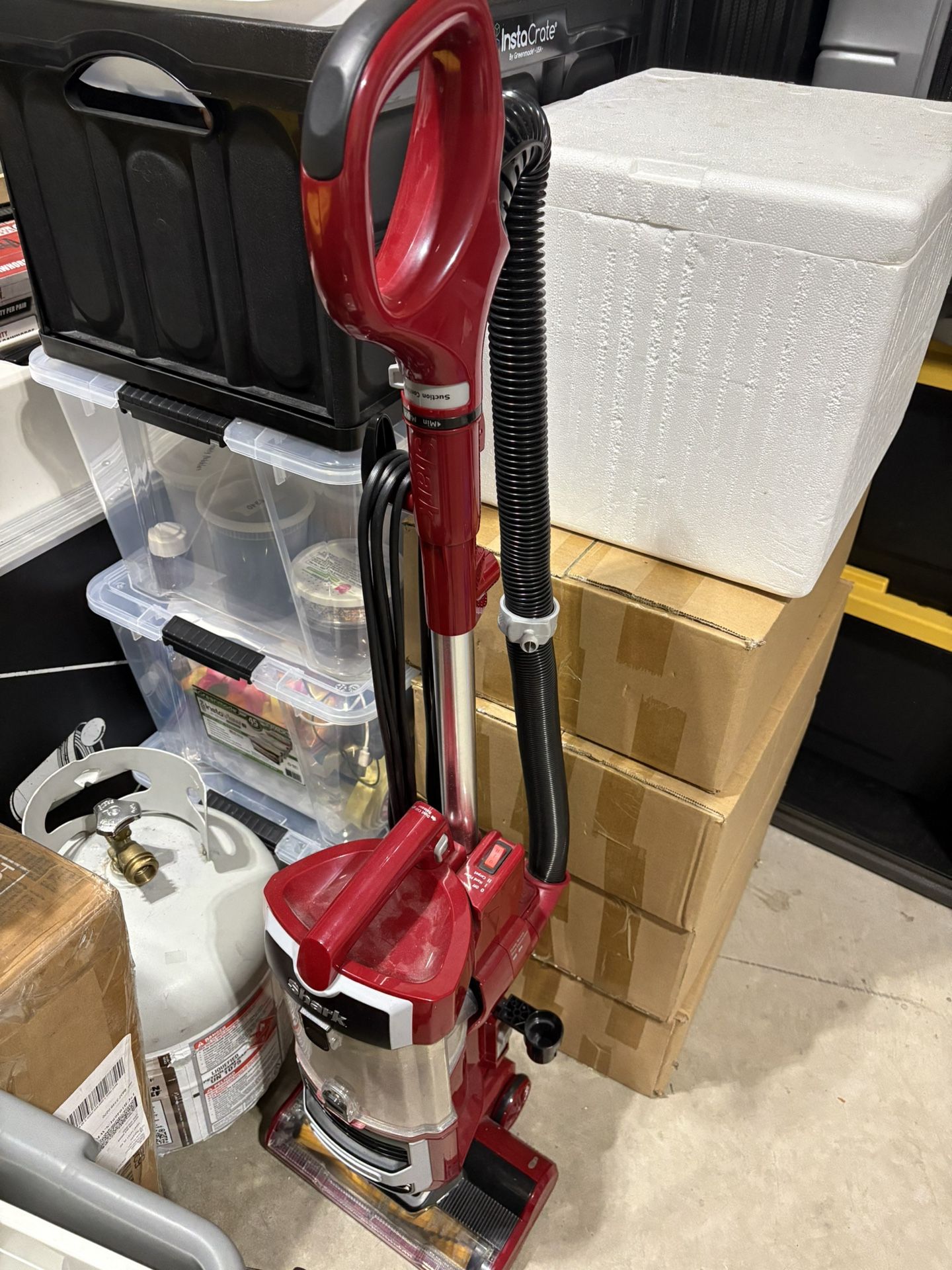 Shark Vaccuum Cleaner