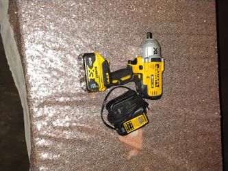 DeWalt Battery And Charger Included 20 Volt Battery