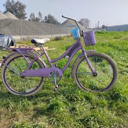 Huffy 24"  Metallic Orchid (Pink) Beach Cruiser