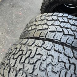 Only 2 used tires Lt35x12.50r18 
1 tire terrain pro
1 tire Mástercraft  $250.00 both