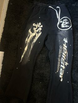 Used Hellstar sweats Large