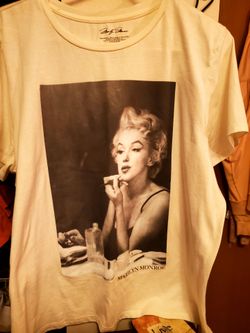 Women's Marilyn Monroe Tshirt