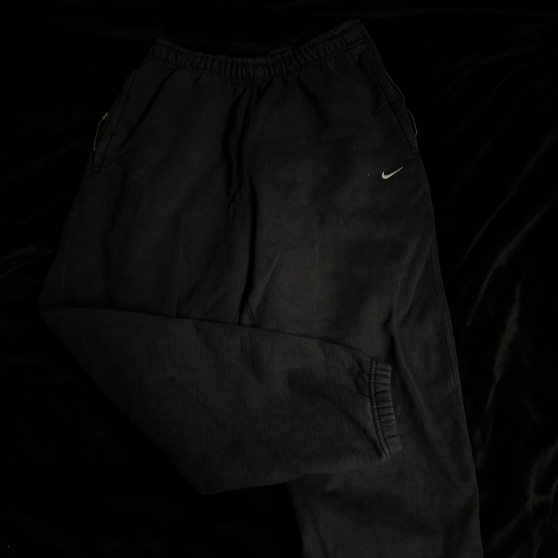 Men’s baggy Nike sweats