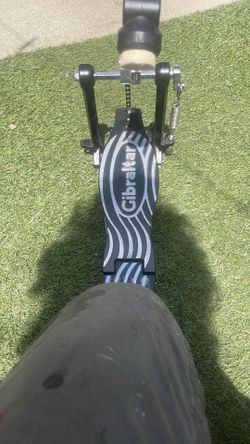 Drum pedal