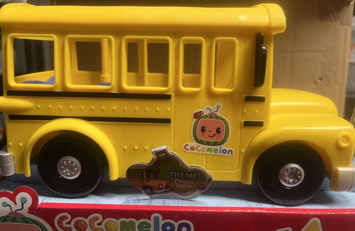 cocomelon bus
