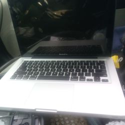 2 MacBook Air 11s MacBook Pro  13 Inch 2012