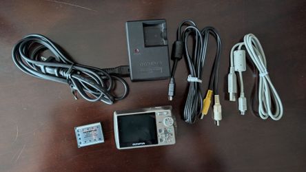 Olympus Stylus 710 7.1-megapixel digital camera