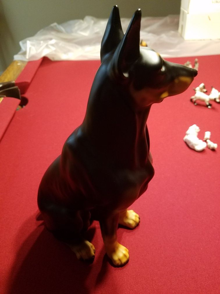 VINTAGE DOBERMAN PINSCHER FIGURINE JAPAN