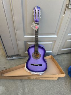 Acoustic guitar 🎸 68 inch