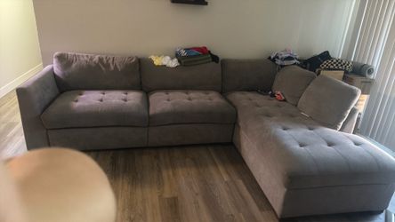 Sectional couch