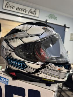 🔥 Shoei RF-1400 Fortress Helmet – Size Small –  New in box!