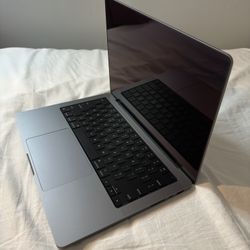 Apple Macbook Pro M1 Pro 14 inch 512gb storage