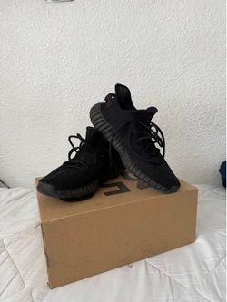 Yeezy 350 bred
