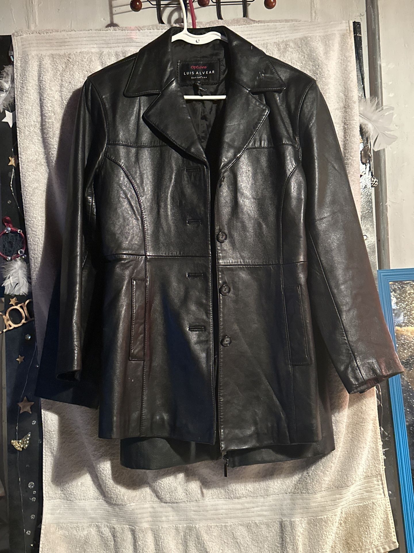 Beautiful Lady’s Black Leather Jacket 