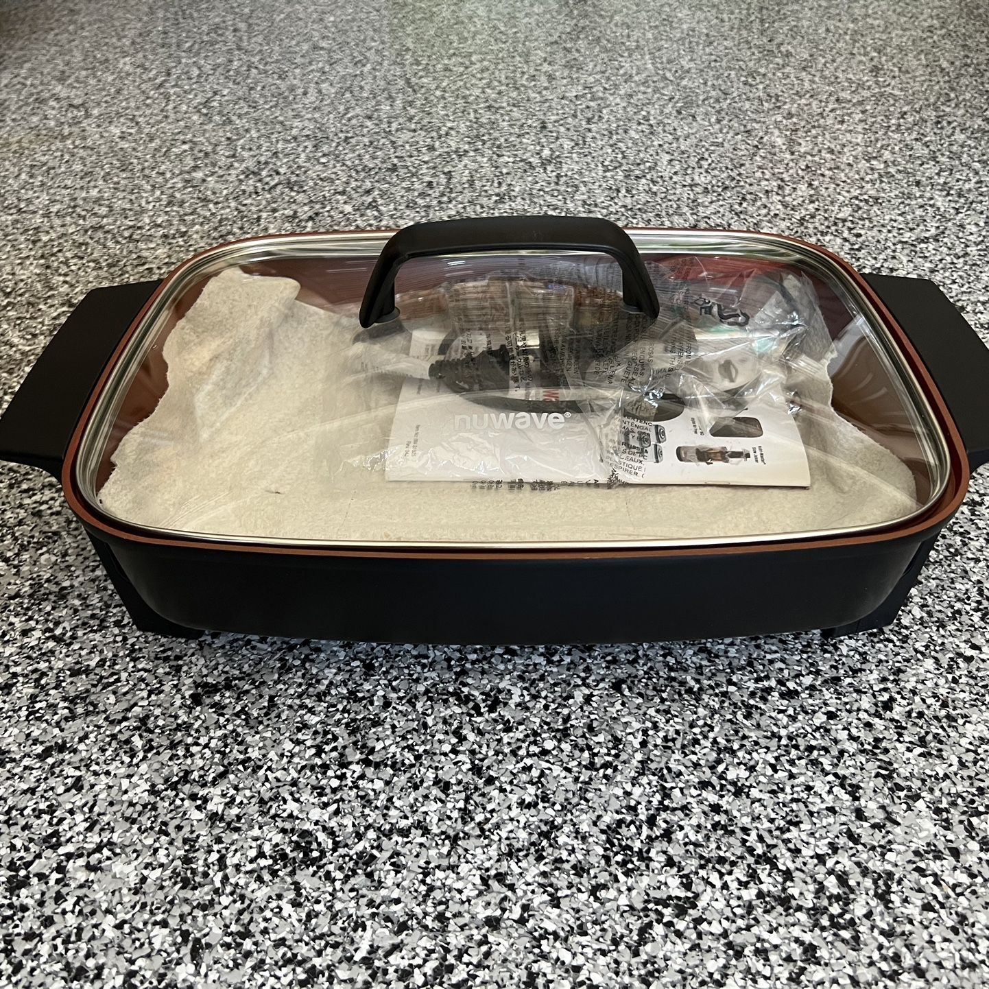 Brand New: Electric Skillet - Nuwave Medley XL (16x12) for Sale in  Menifee, CA - OfferUp