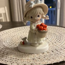 Precious Moments Happiness To The Core 1996 Figurine