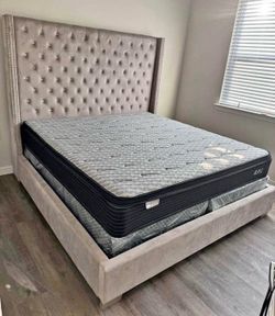 (NEW IN BOX) 6FT Queen & King Silver Grey Tufted Bed Frame with Nailhead Trim