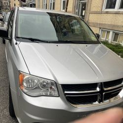 Dodge Grand Caravan 2012