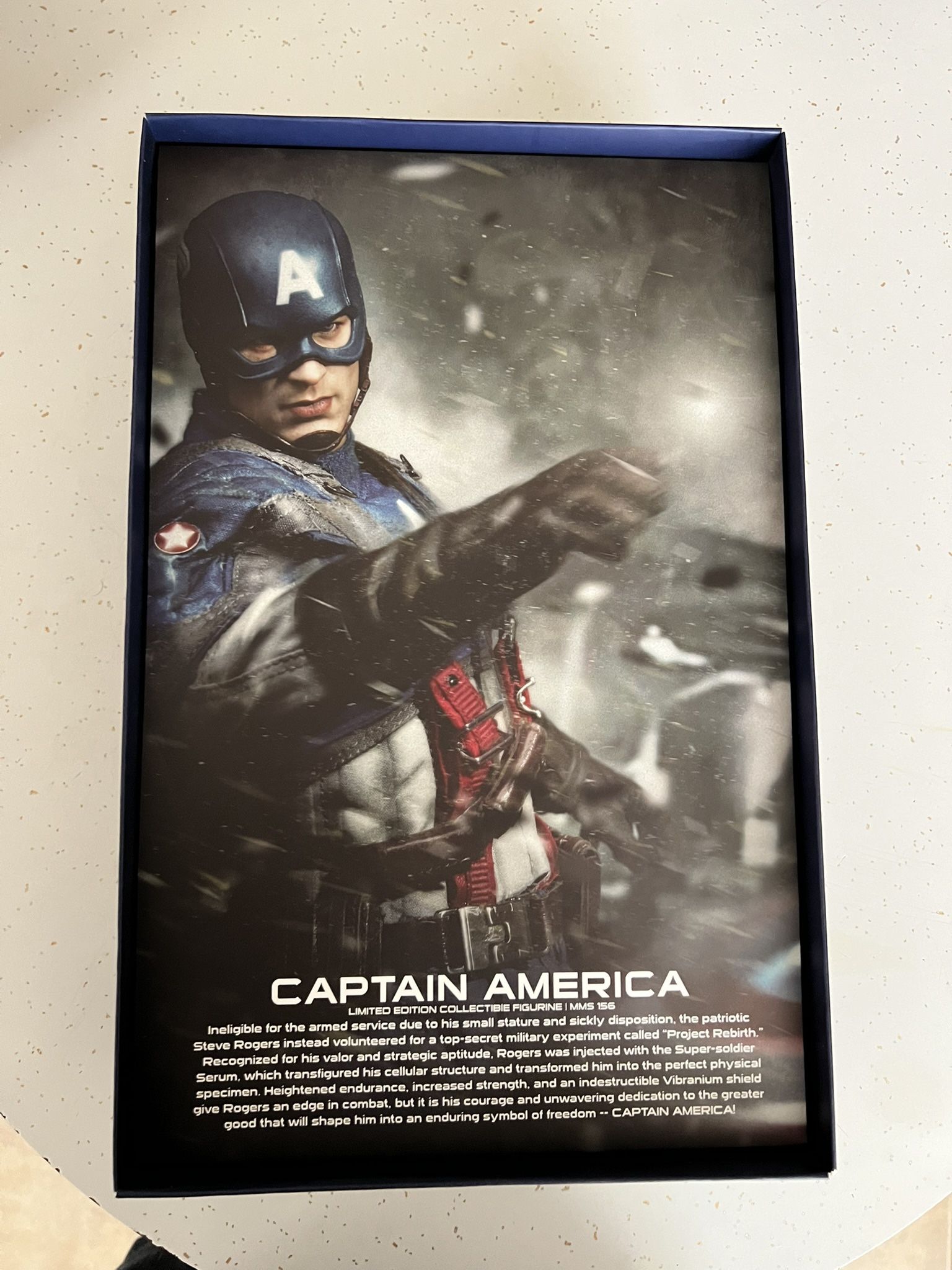 Captain America hot toy brand new