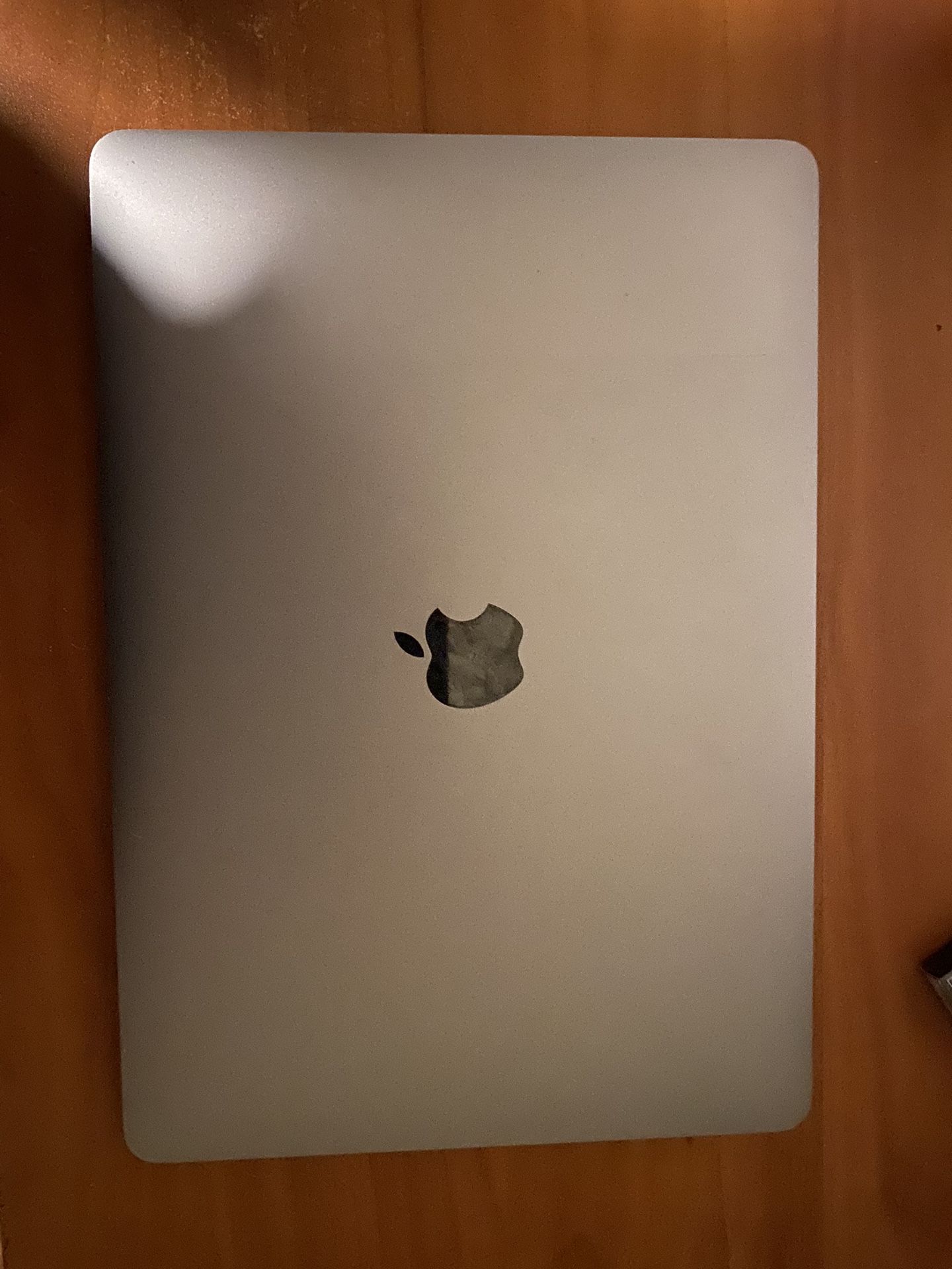 2020 MacBook Air M1 Chip 8GB Ram 500 Gb Storage