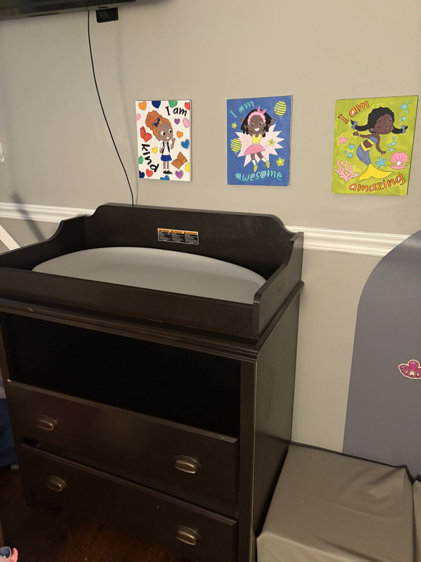 Dresser/Changing Table