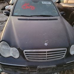 2007 Mercedes C230 For Parts