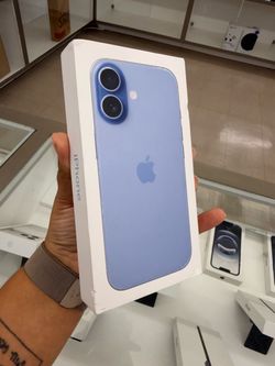 iPhone 17 regular 256gb unlocked