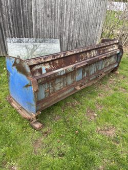 Skidsteer 10’ Snow Pusher Box
