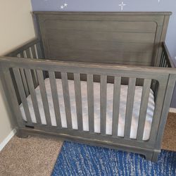 Simmons 4 In 1 Convertible Crib