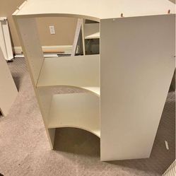 Closet Maid  Stackable Corner Shelves - 5 Units $15 Each OBO