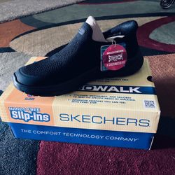 SKETCHERS GO WALK