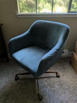 Green desk chair