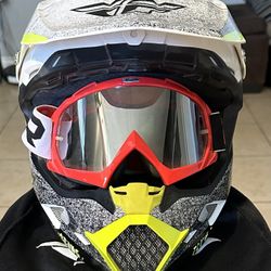 Flyracing Helmet 