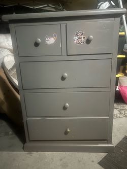 Dresser