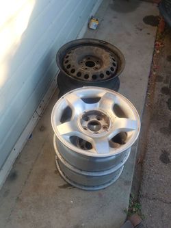 2 Nissan size 16 and 2 Ford size 16