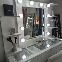 makeup vanity 